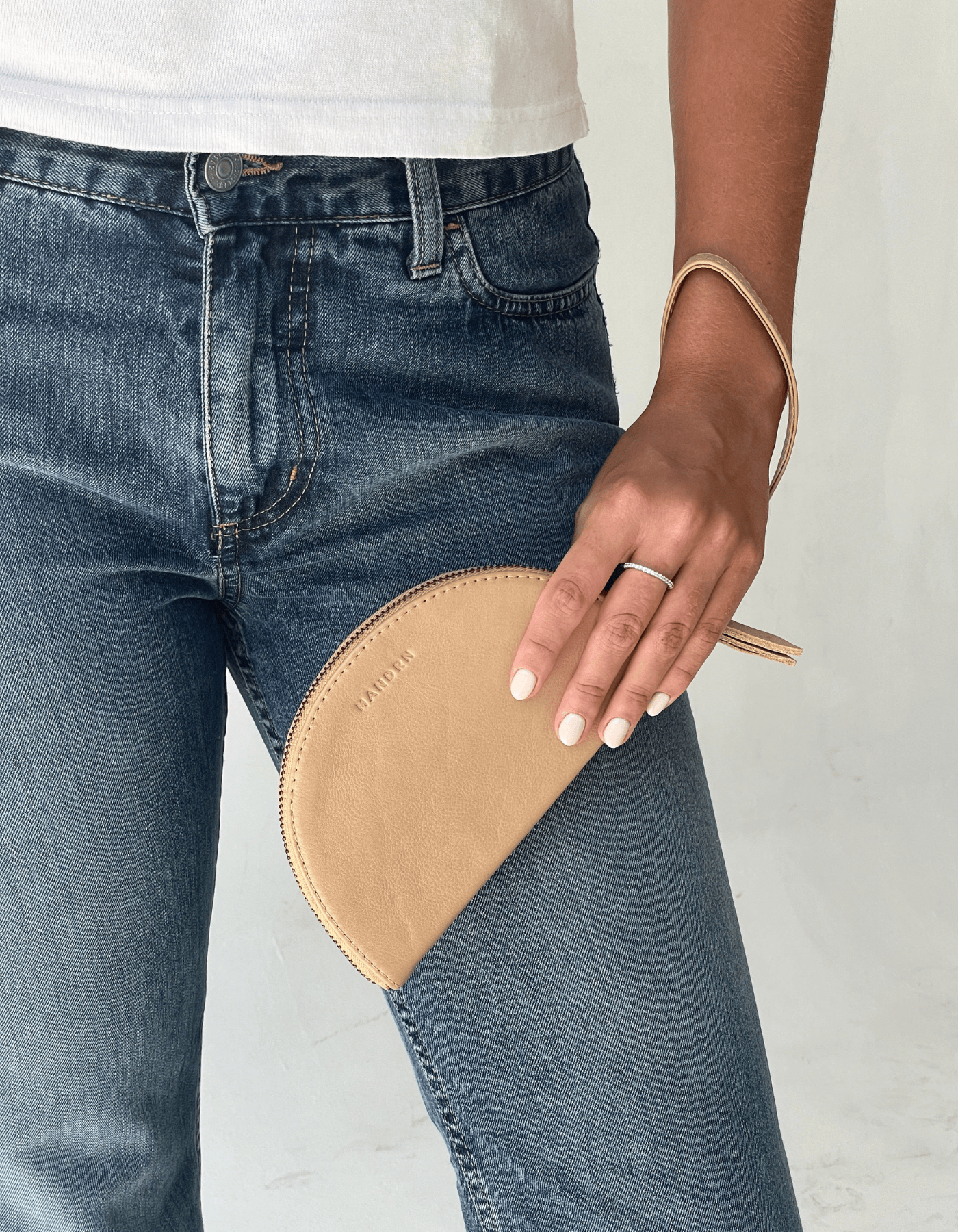 Mandrn Wedge Wallet - Sand Wallets & Money Clips