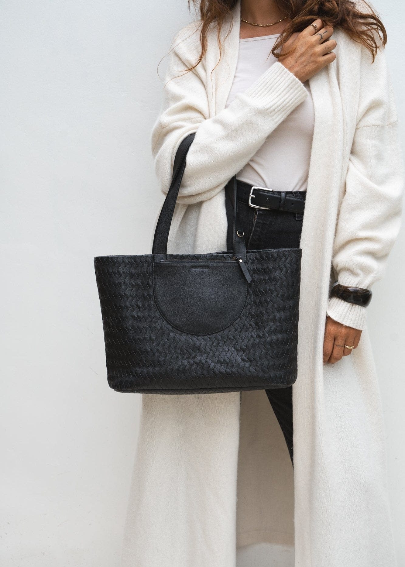 Mandrn Woven Andie Tote - Black tote