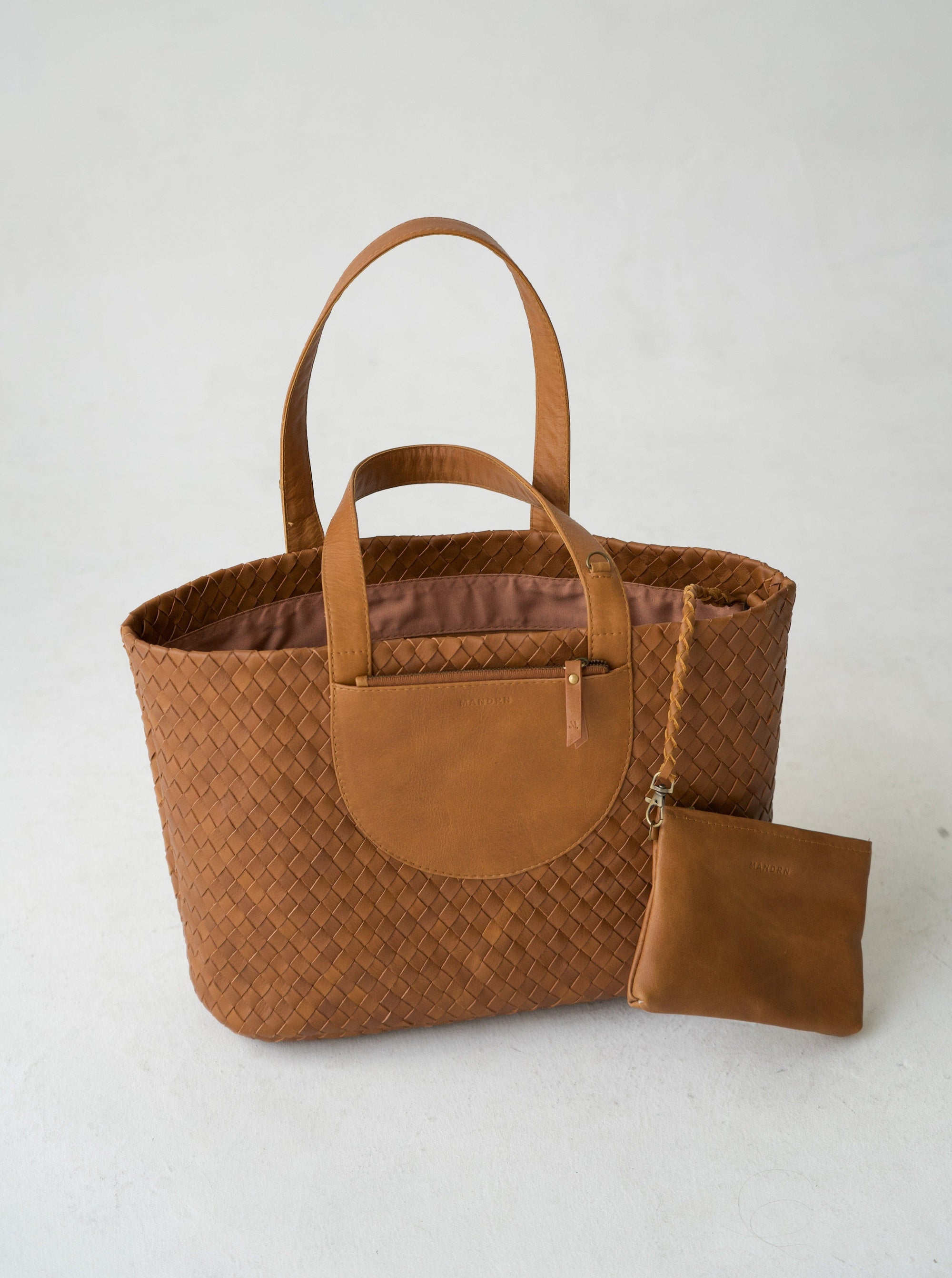 Mandrn Woven Andie Tote - Tan tote