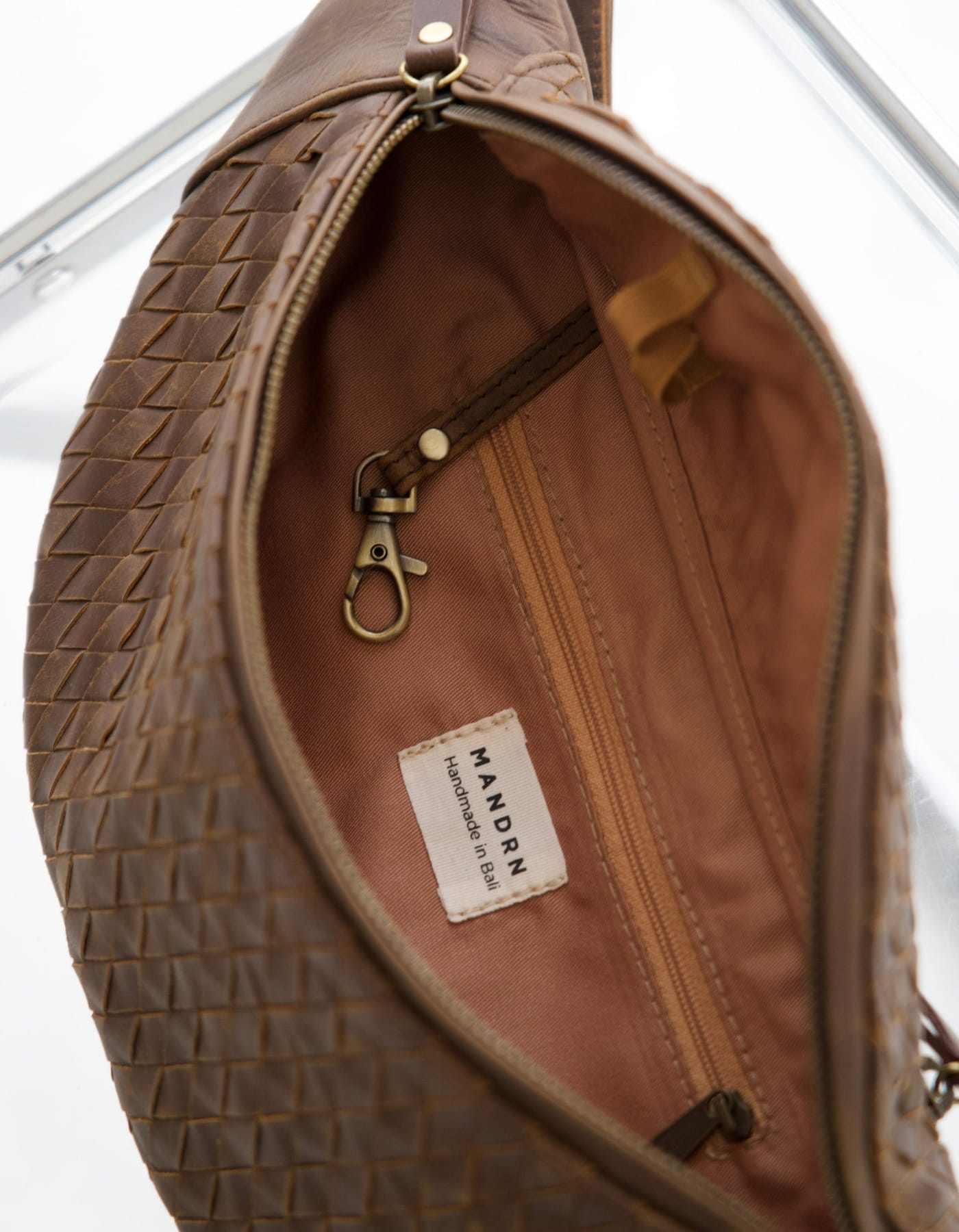 Mandrn Woven Atlas - Saddle (Dark) Crossbody Bag