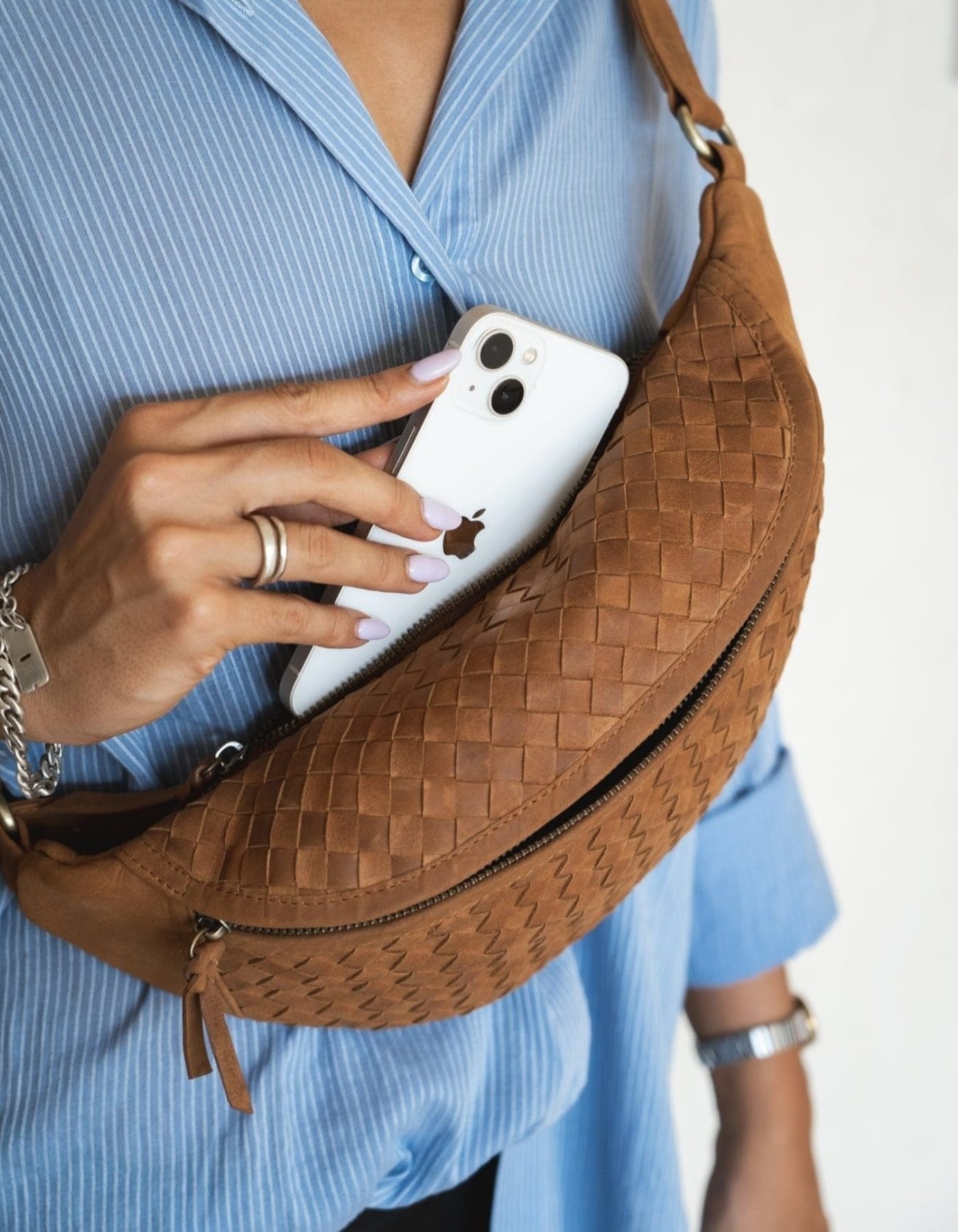 Mandrn Woven Atlas - Saddle (Light) Crossbody Bag