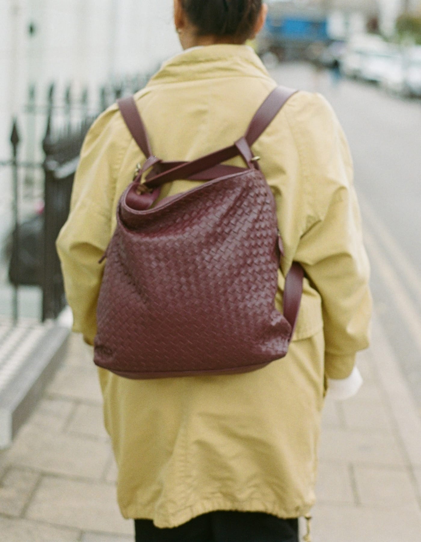 MANDRN Woven Evra Tote - Burgundy tote