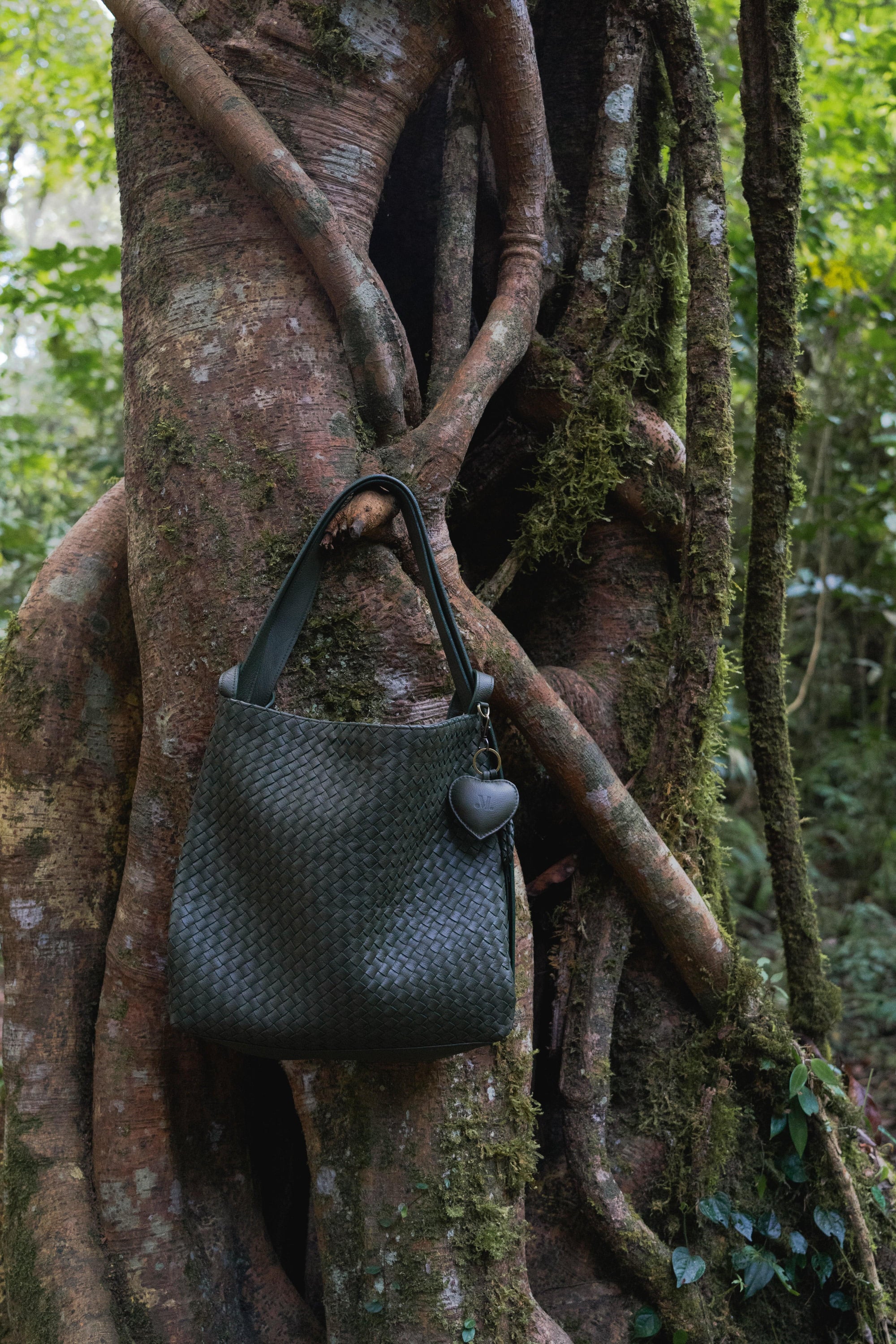 MANDRN Woven Evra Tote - Forest tote