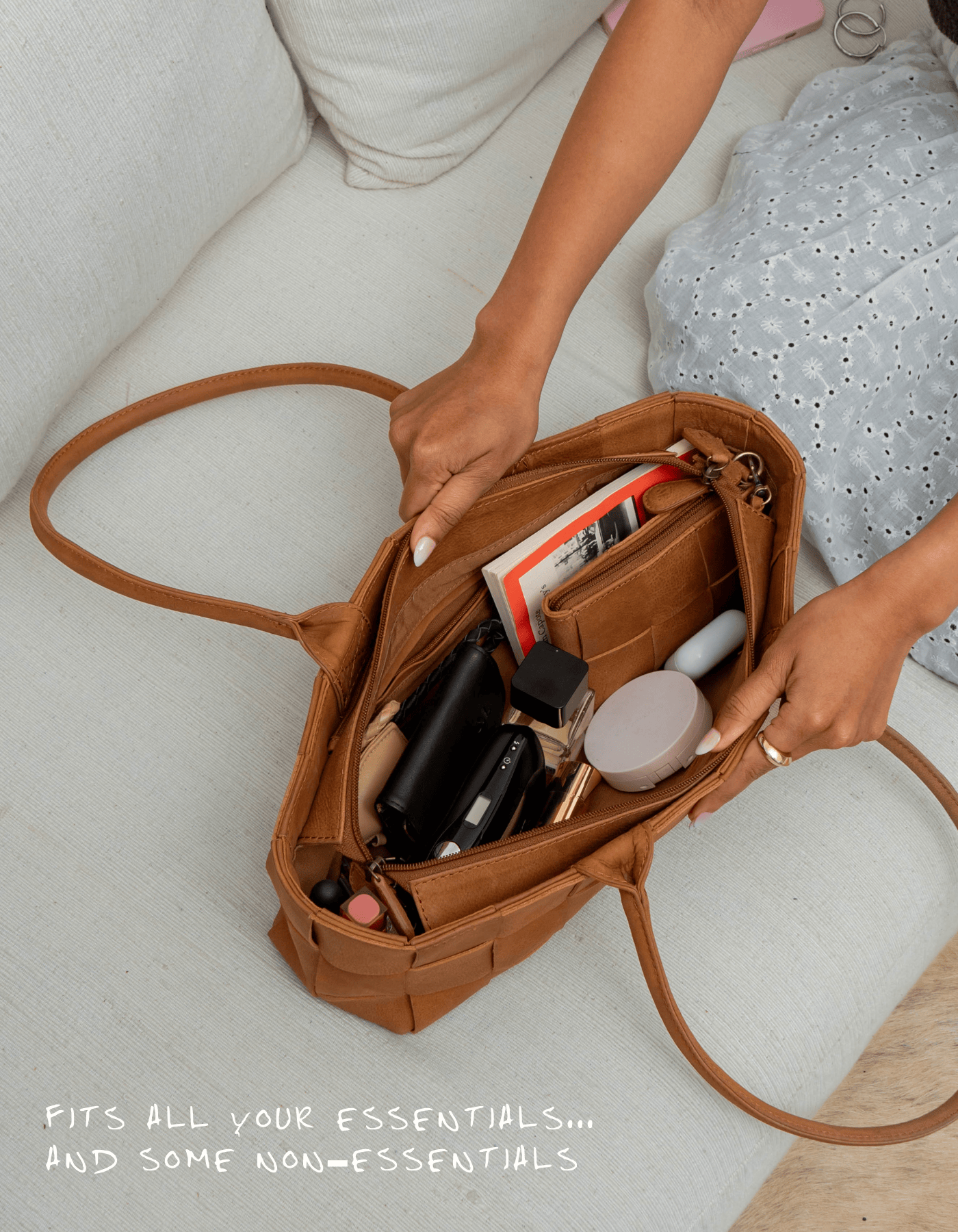 Mandrn Woven Rosalie - Saddle (Light) Purse