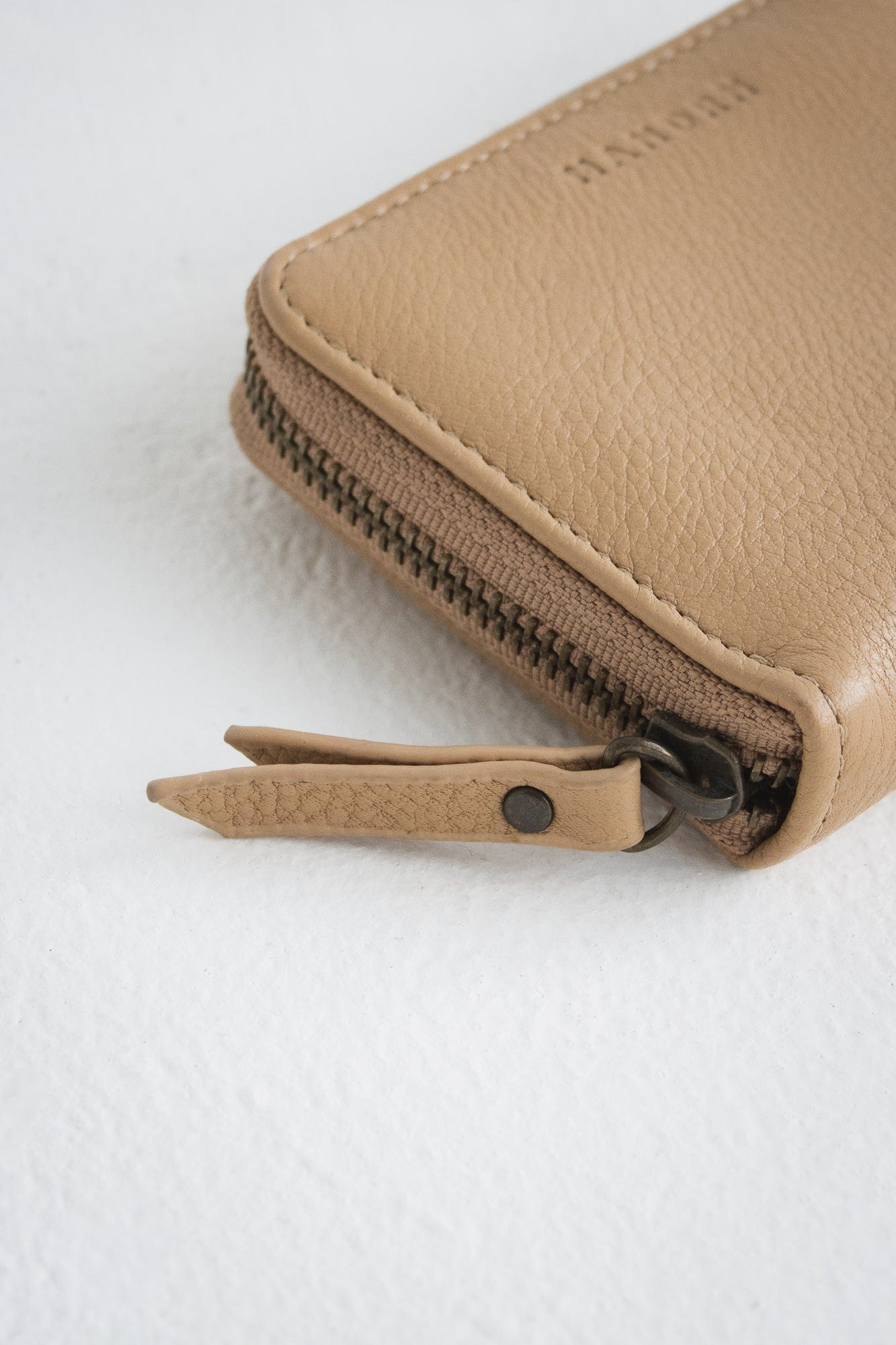 Mandrn Quin Wallet - Sand Wallets &amp; Money Clips