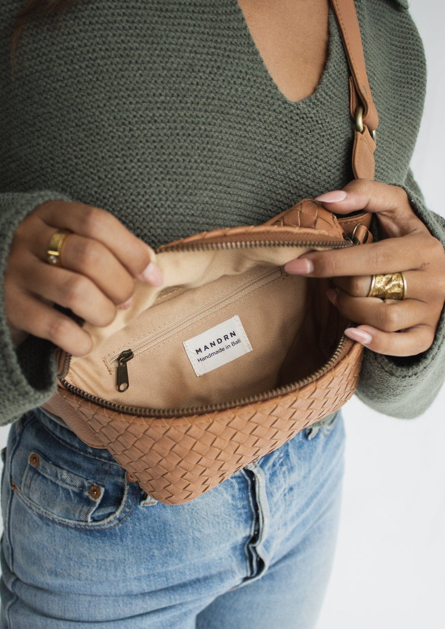 Mandrn Remy Woven - Tan Fanny Pack